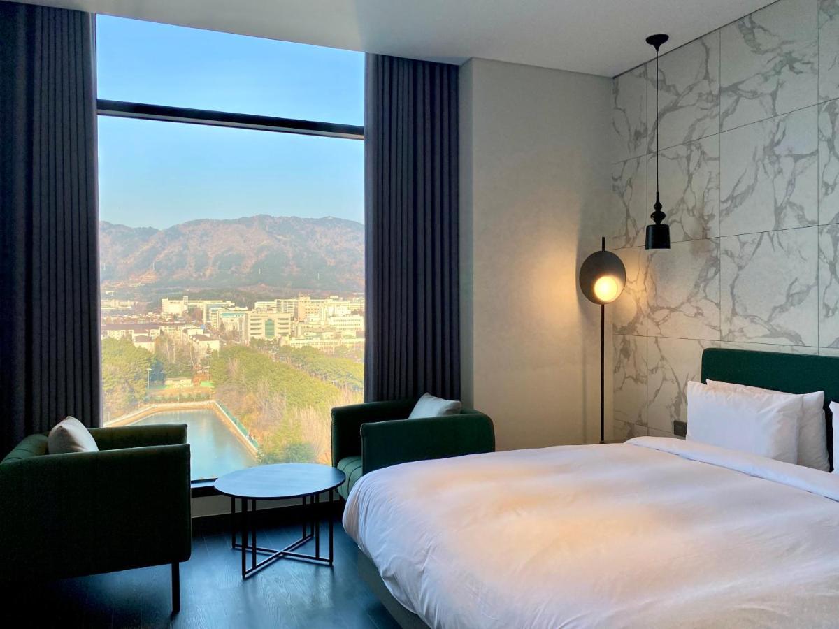 Hotel Avenue Changwon Εξωτερικό φωτογραφία