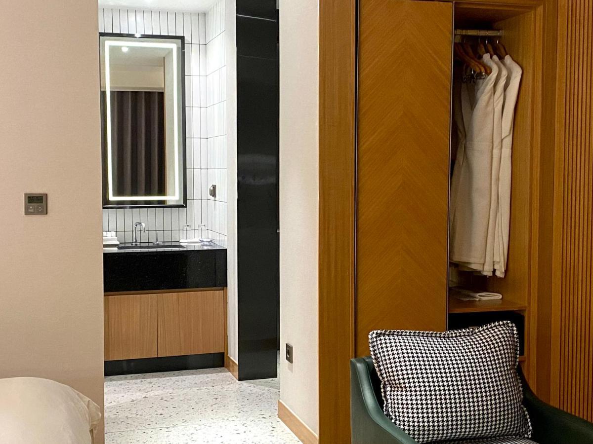 Hotel Avenue Changwon Εξωτερικό φωτογραφία