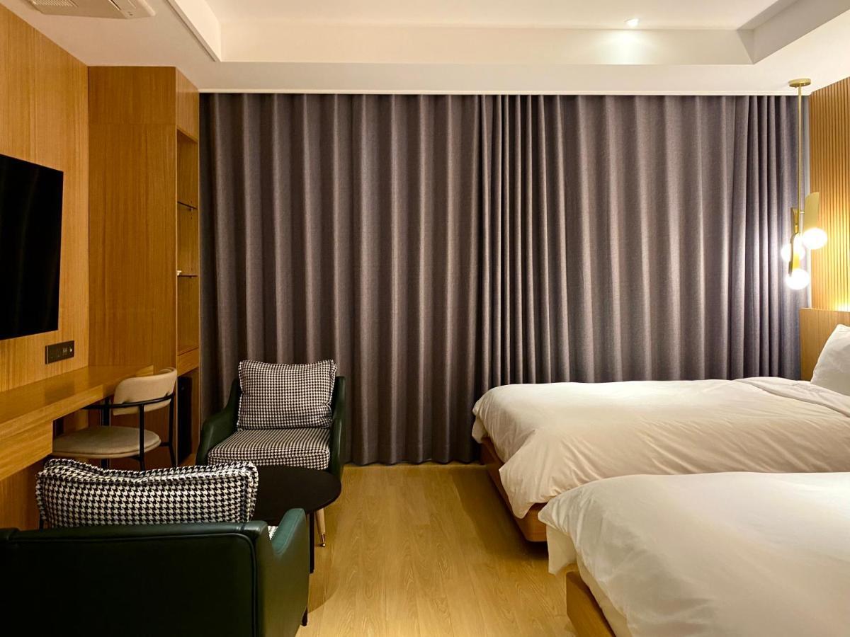 Hotel Avenue Changwon Εξωτερικό φωτογραφία
