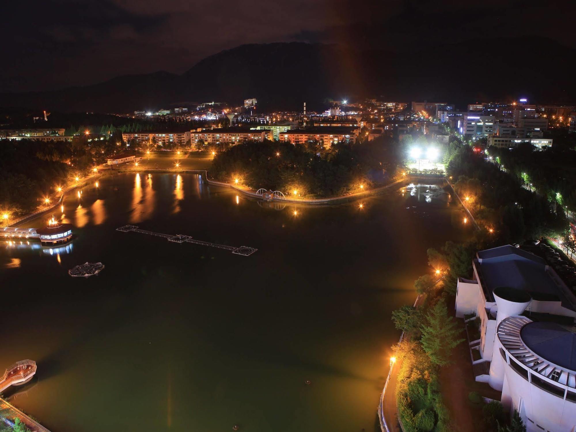 Hotel Avenue Changwon Εξωτερικό φωτογραφία